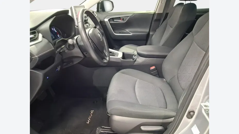 TOYOTA RAV4 -