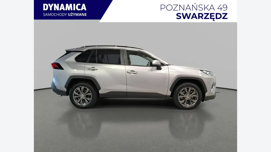 TOYOTA RAV4 -