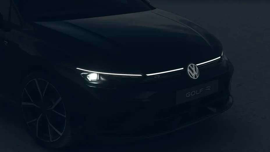 VOLKSWAGEN Golf -