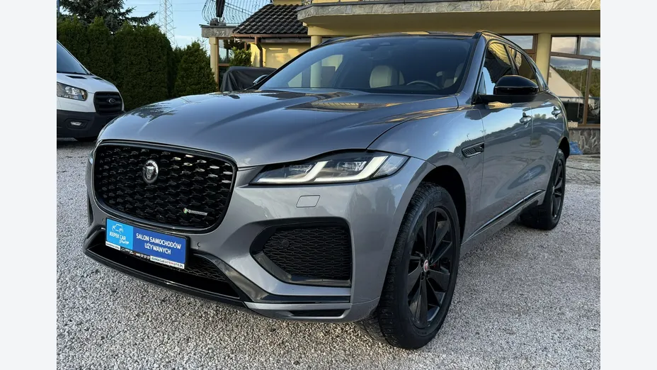 JAGUAR F-Pace -