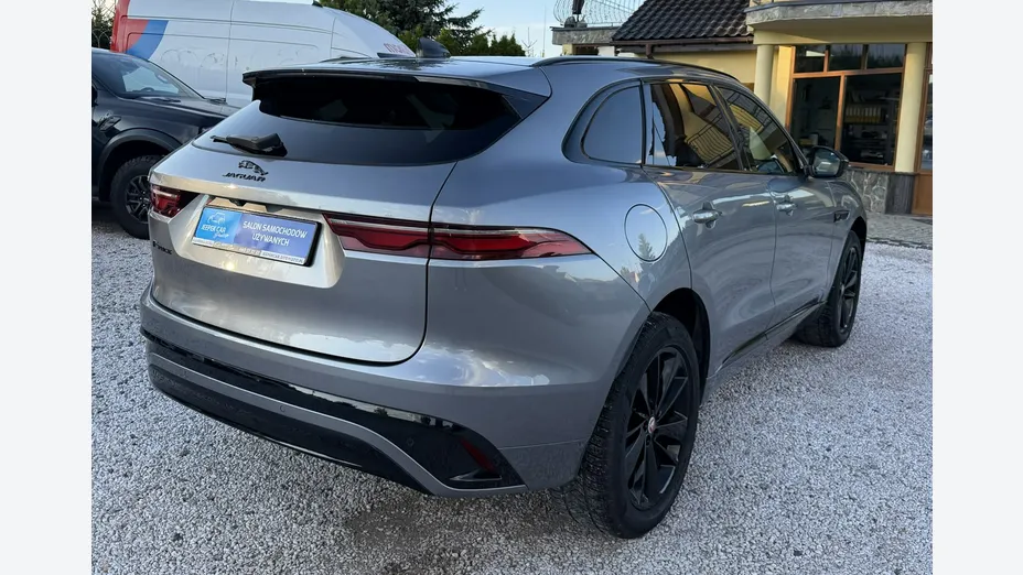 JAGUAR F-Pace -