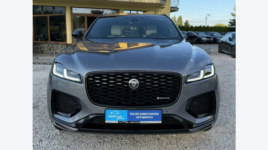JAGUAR F-Pace -