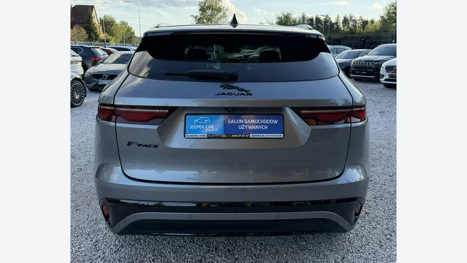 JAGUAR F-Pace -