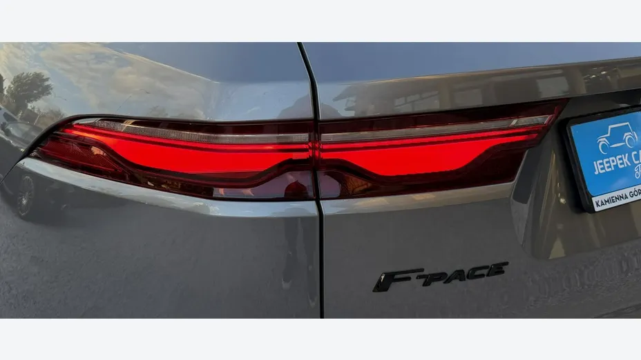 JAGUAR F-Pace -