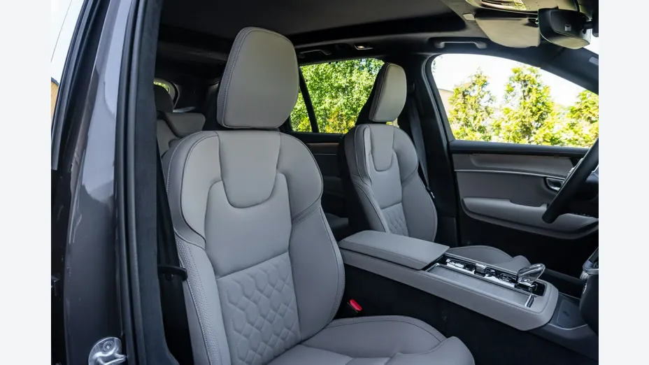 VOLVO XC90 -