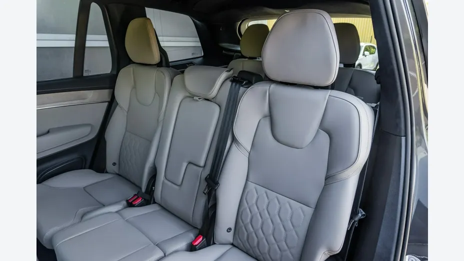 VOLVO XC90 -