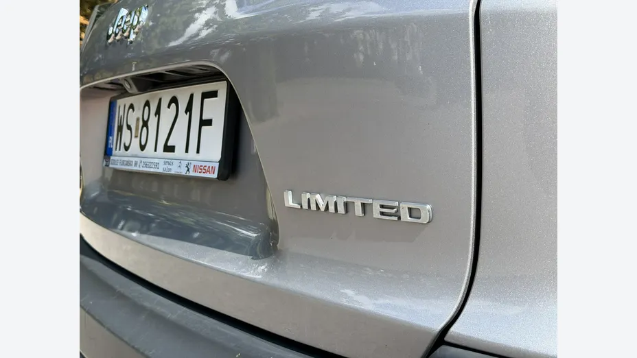 JEEP Cherokee -
