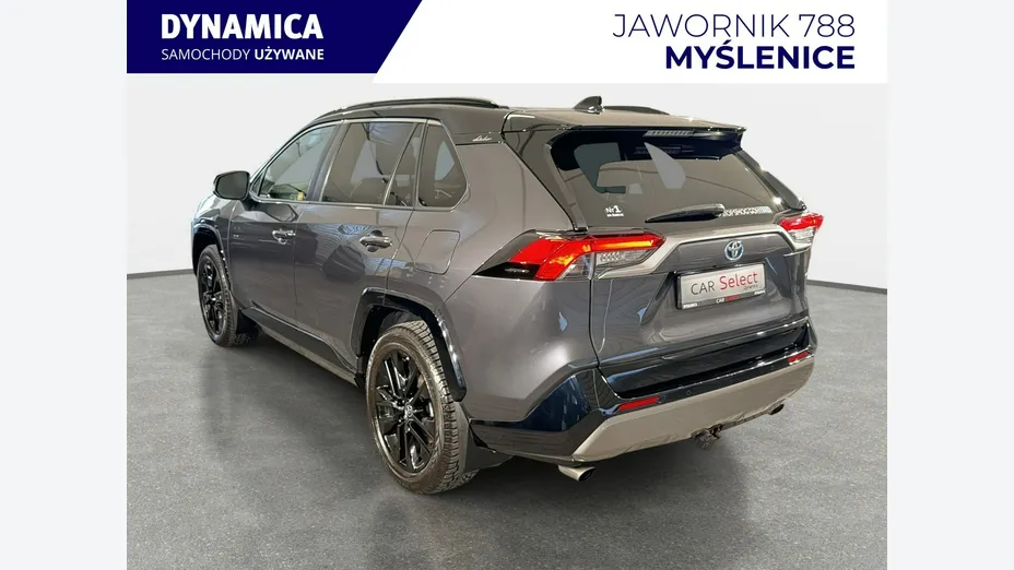 TOYOTA RAV4 -
