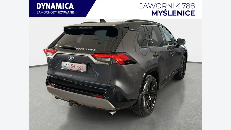 TOYOTA RAV4 -