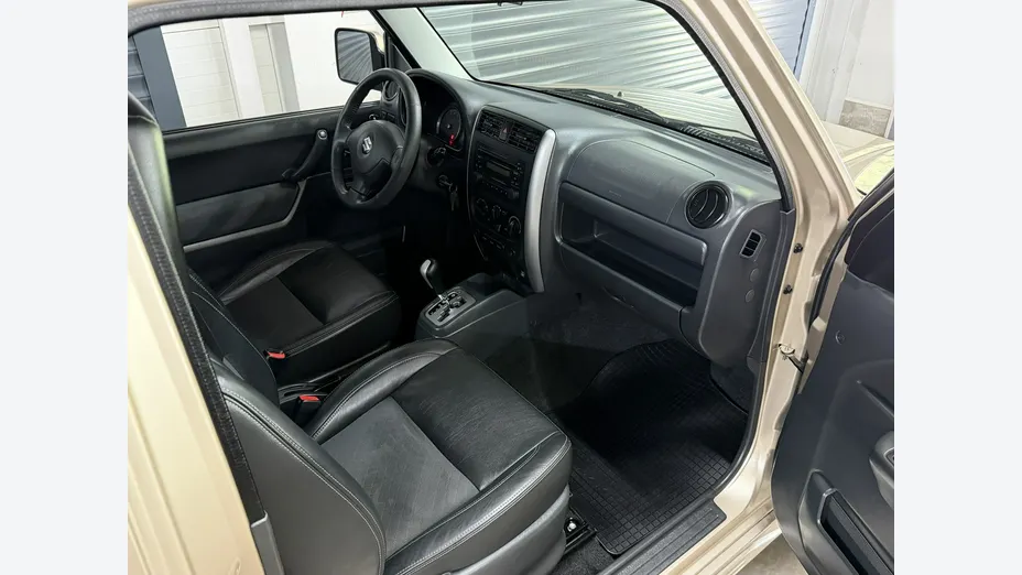 SUZUKI Jimny -