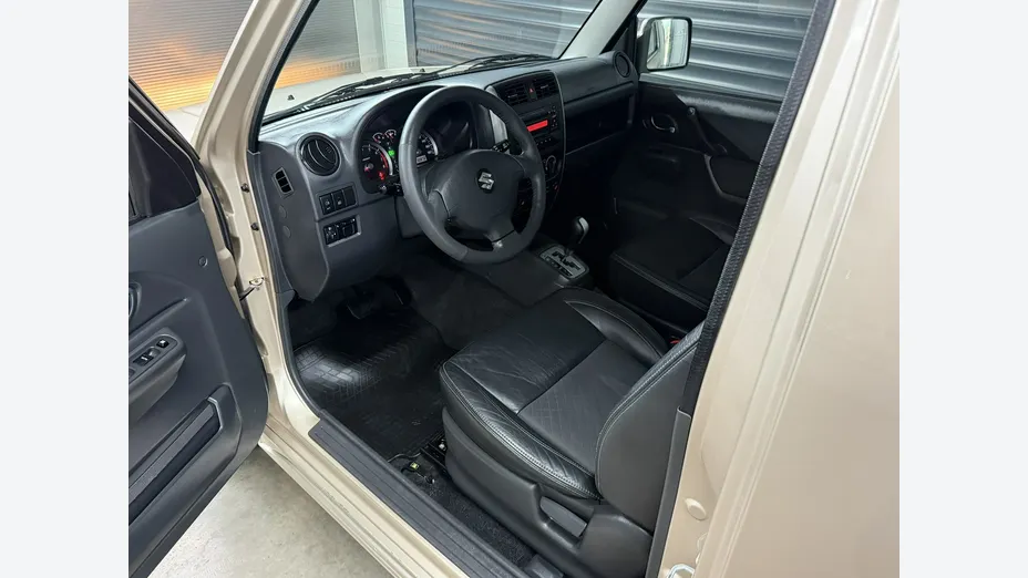 SUZUKI Jimny -