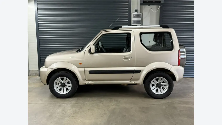 SUZUKI Jimny -