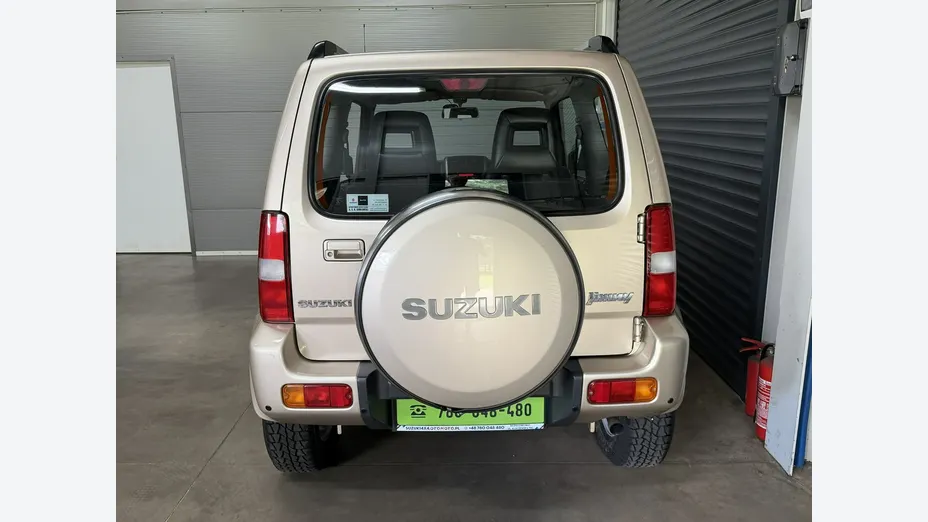 SUZUKI Jimny -