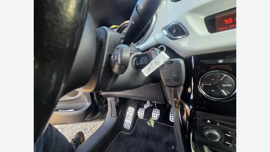 CITROEN DS3 -