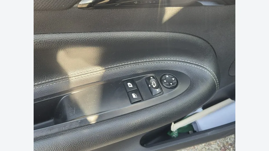 CITROEN DS3 -