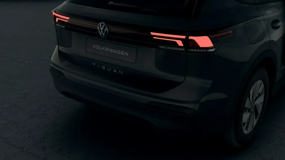 VOLKSWAGEN Tiguan -
