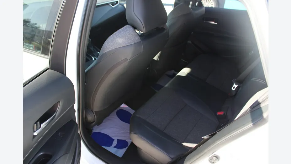 TOYOTA Corolla -