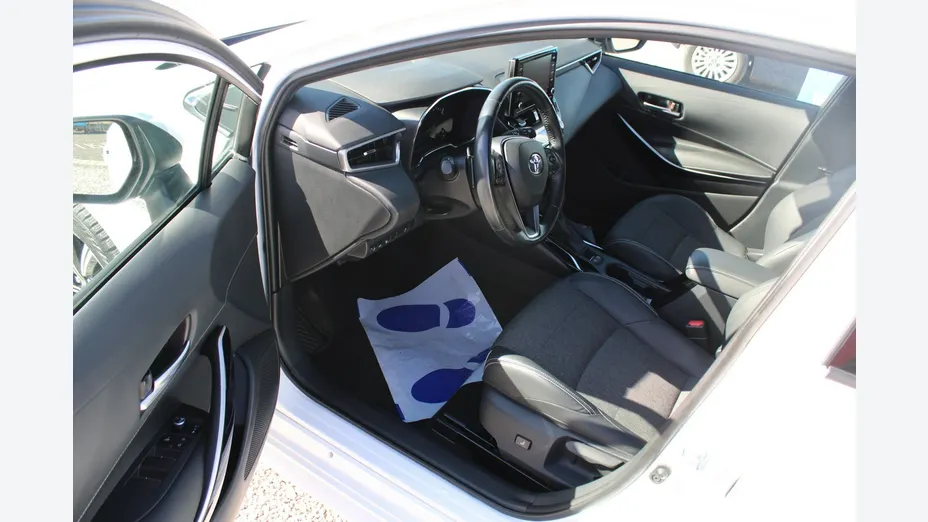 TOYOTA Corolla -