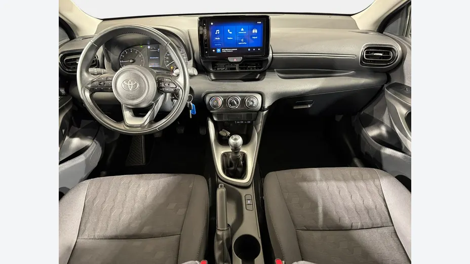 TOYOTA Yaris -