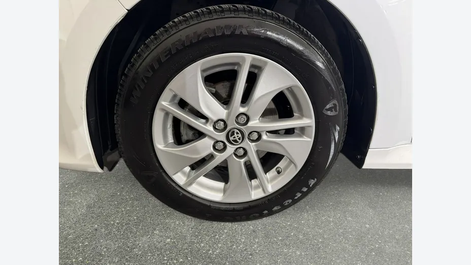 TOYOTA Yaris -