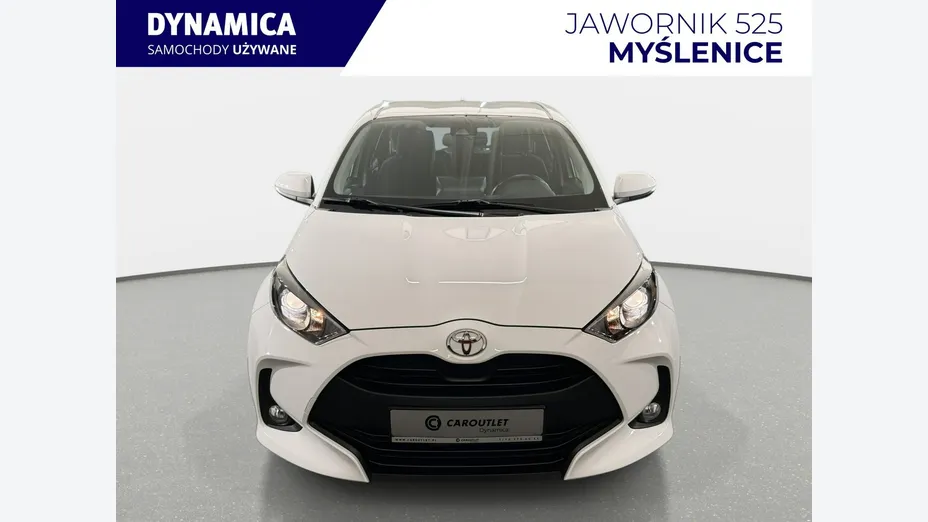TOYOTA Yaris -