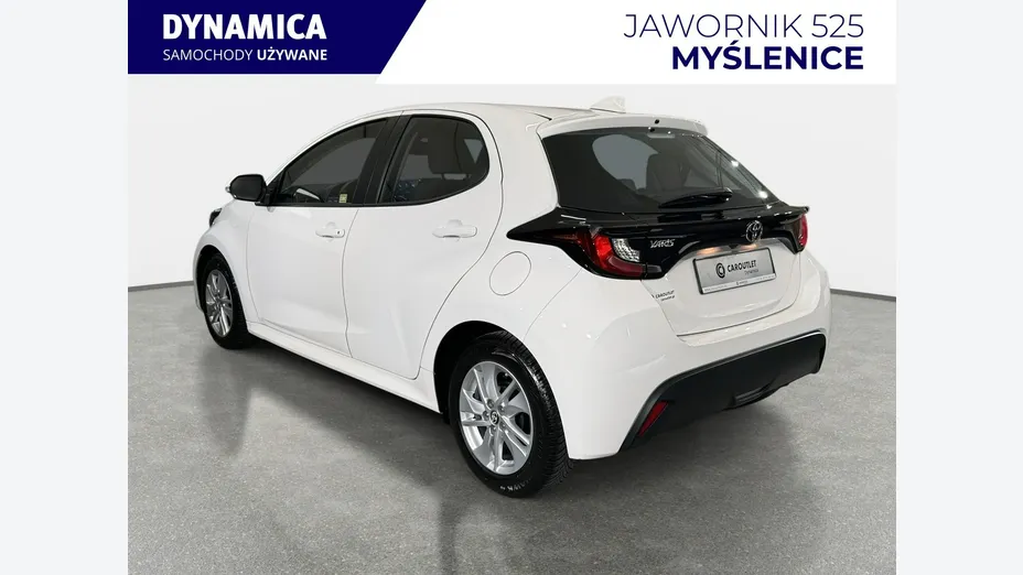 TOYOTA Yaris -