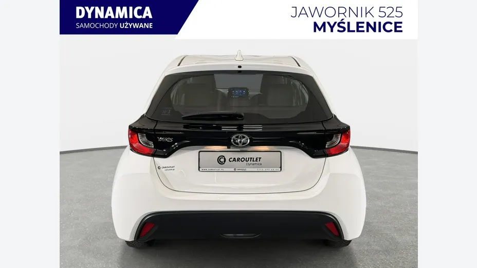 TOYOTA Yaris -