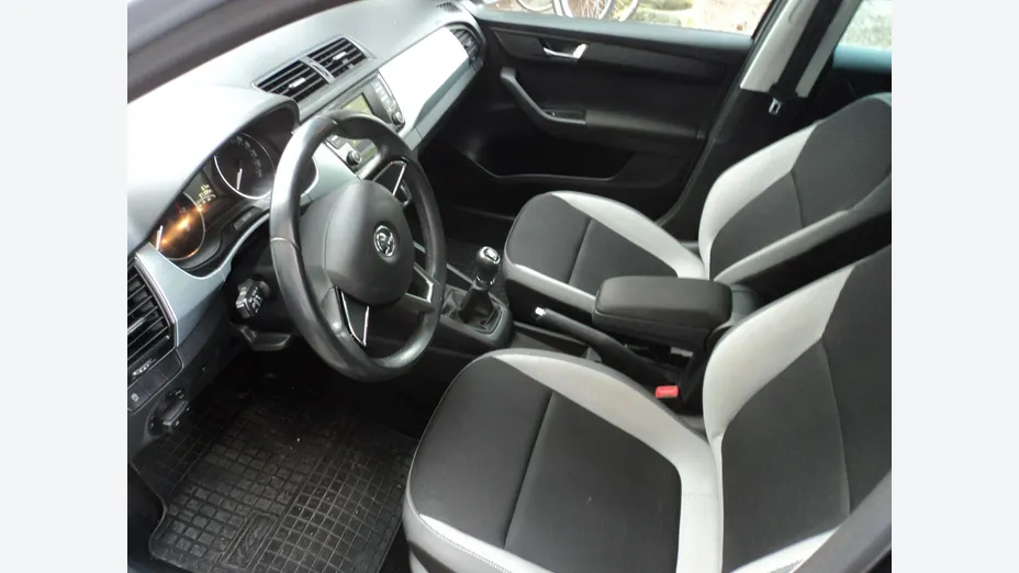 SKODA Fabia -