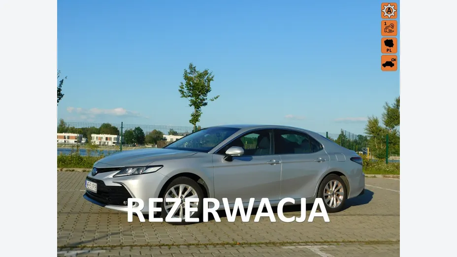 TOYOTA Camry -