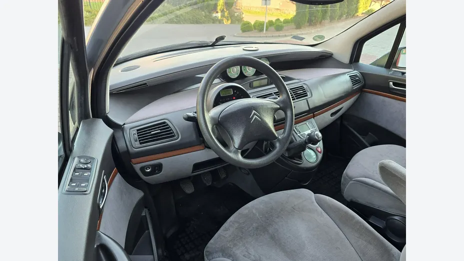 CITROEN C8 -