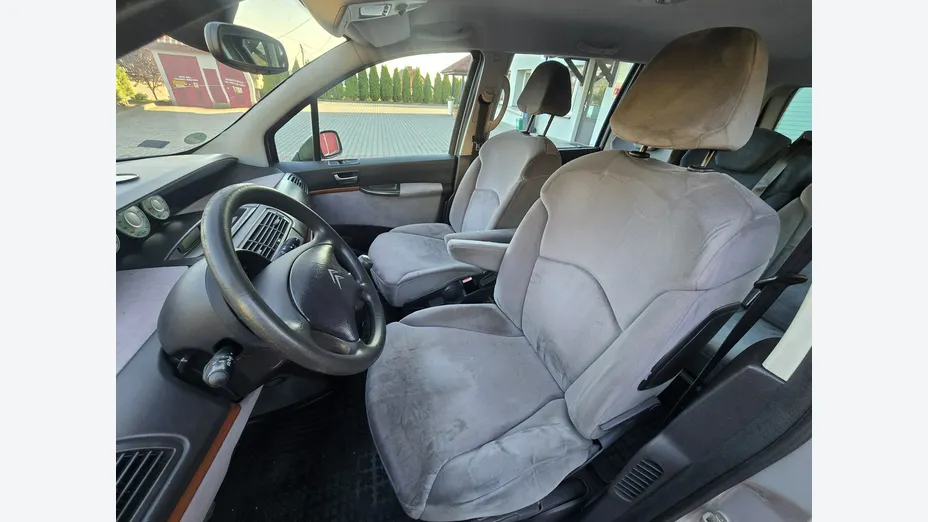 CITROEN C8 -