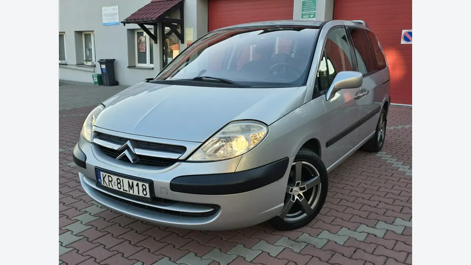 CITROEN C8 -