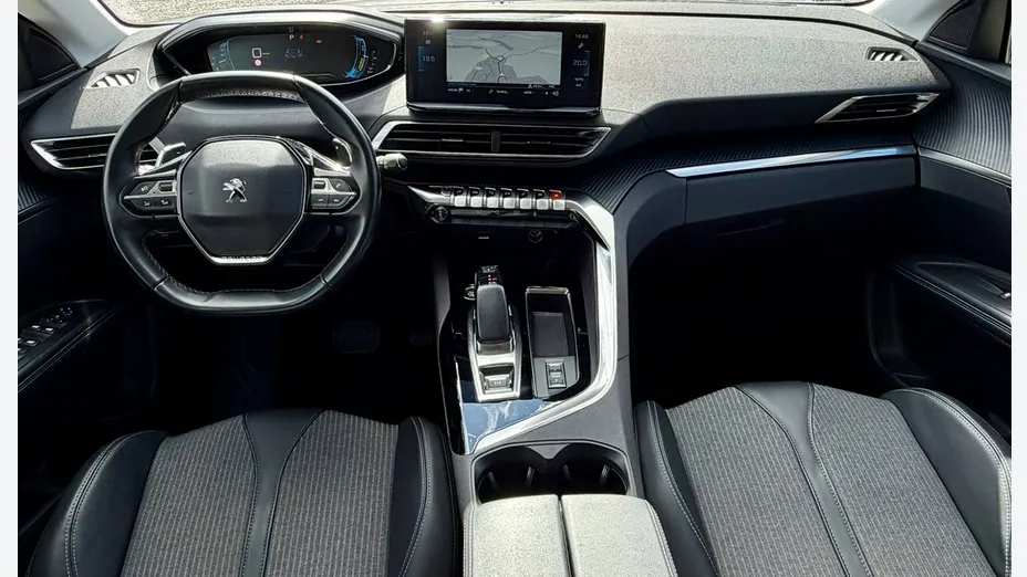PEUGEOT 3008 -