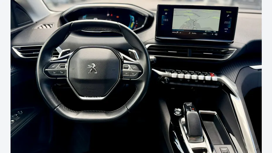 PEUGEOT 3008 -