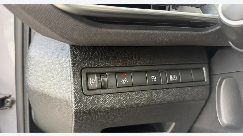 PEUGEOT 3008 -