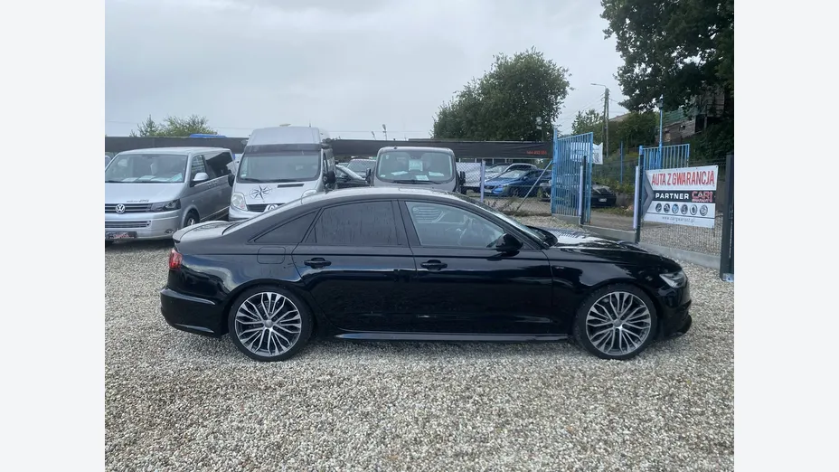 AUDI A6 -