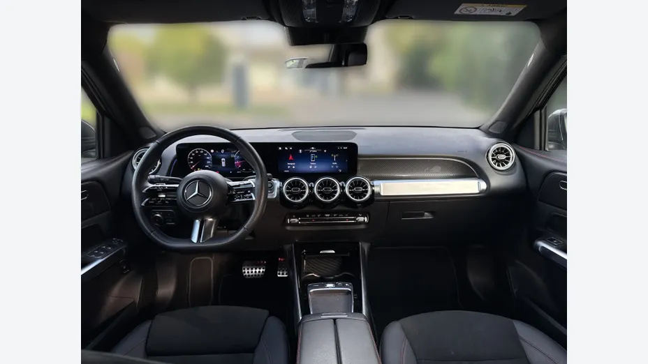 MERCEDES-BENZ GLB GLB 200 mHEV AMG Line 7G-DCT