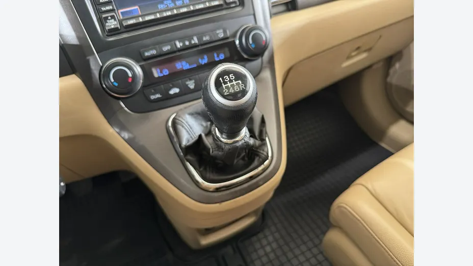 HONDA CR-V -