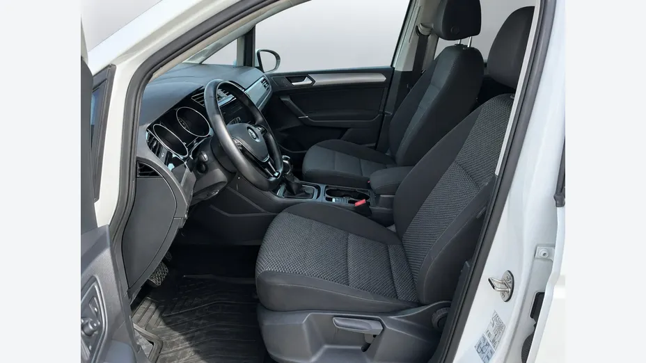 VOLKSWAGEN Touran -