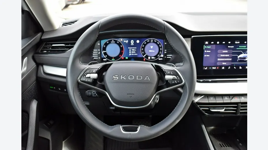 SKODA Octavia -