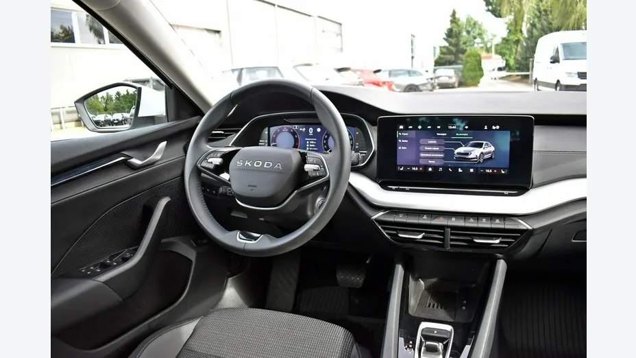 SKODA Octavia -