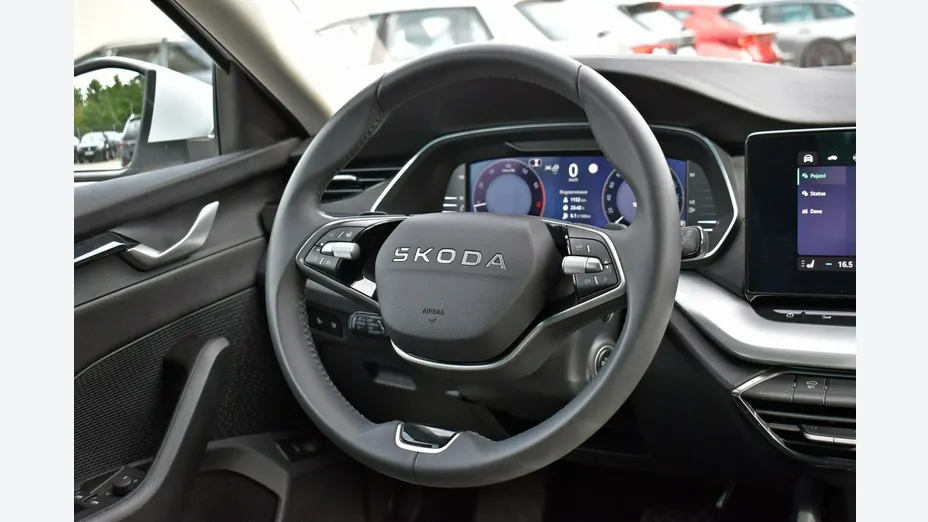 SKODA Octavia -