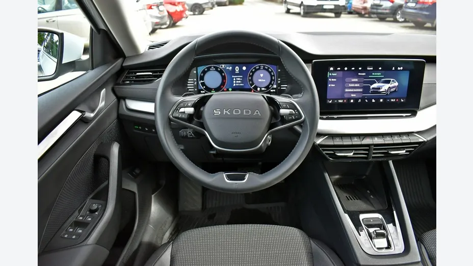 SKODA Octavia -