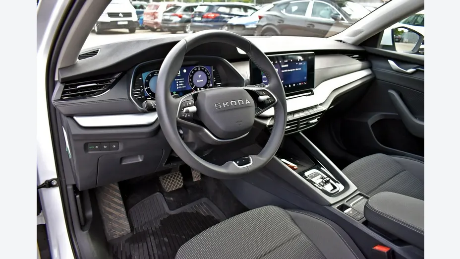 SKODA Octavia -