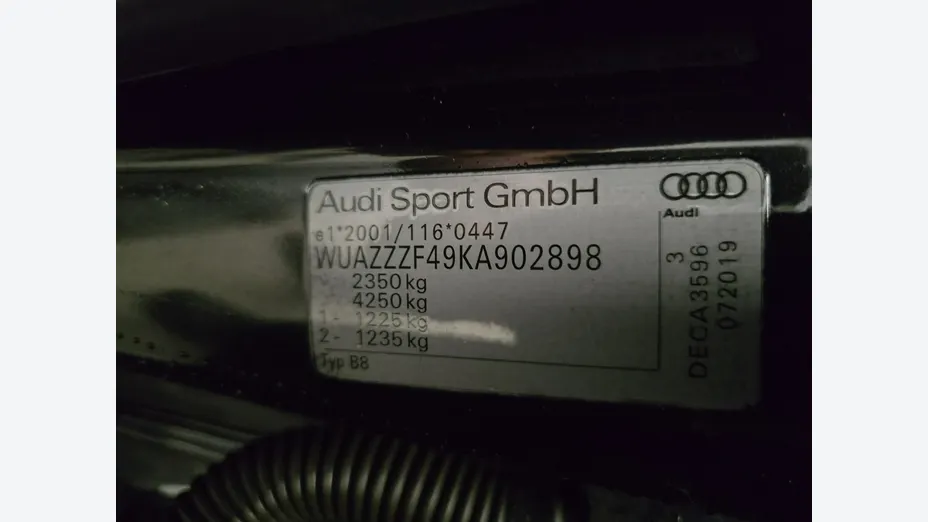 AUDI RS4 Avant -
