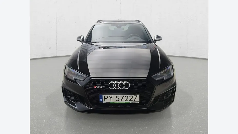 AUDI RS4 Avant -