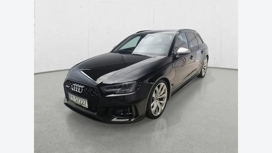 AUDI RS4 Avant -