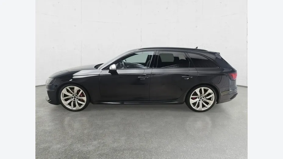 AUDI RS4 Avant -