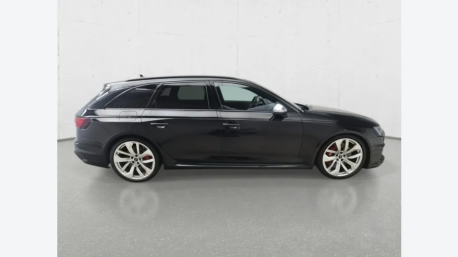 AUDI RS4 Avant -