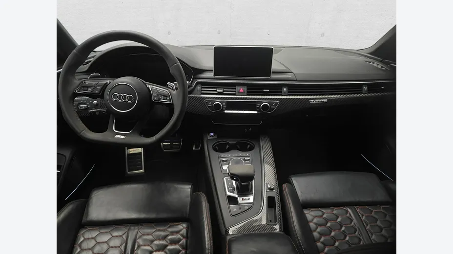 AUDI RS4 Avant -
